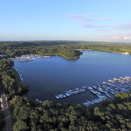 Houseboats Mookerplas Met Dakterras Middelaar Kültér fotó