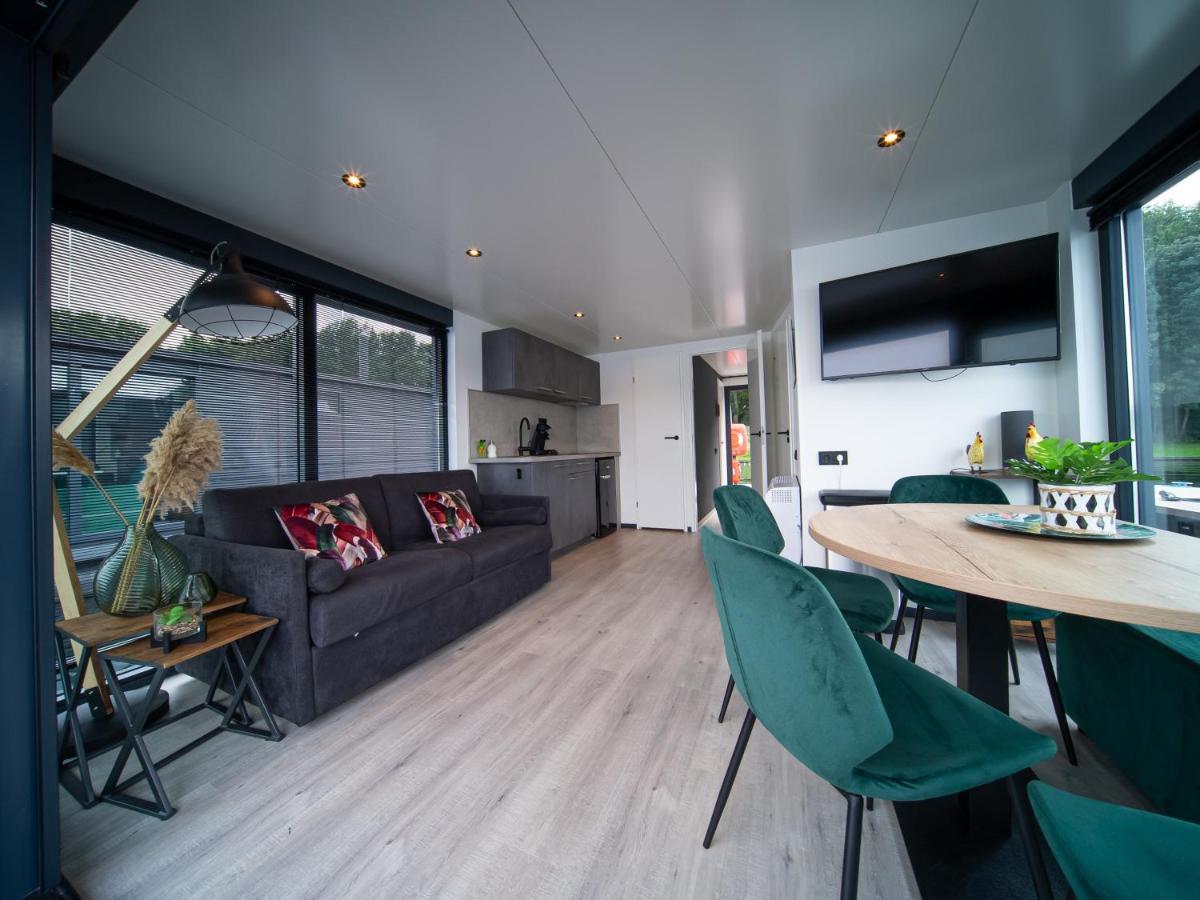 Houseboats Mookerplas Met Dakterras Middelaar Kültér fotó